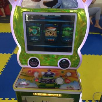 MÁY GAME THÙNG