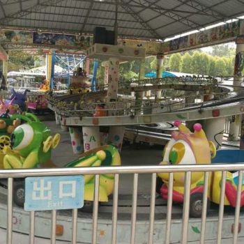TÀU LƯỢN XOẮN HÌNH THÚ
