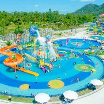 Đồ chơi công viên sắc màu tuổi thơ