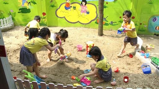 Thỏa thích vui chơi cùng bạn bè