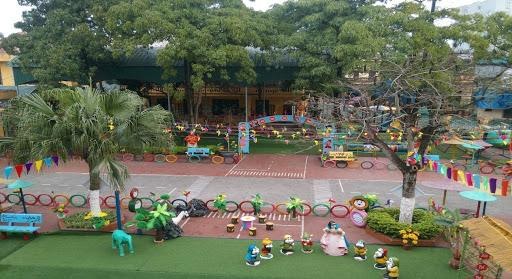 Khu vui chơi nhiều màu sắc thú vị